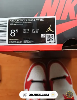 Jordan 1 Retro Low OG Chicago 2025