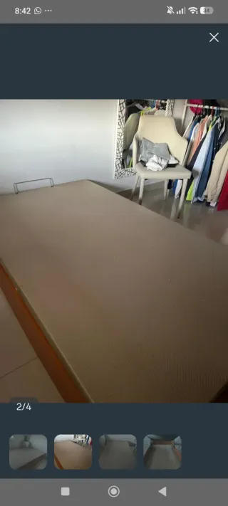 Canapé de madera marrón