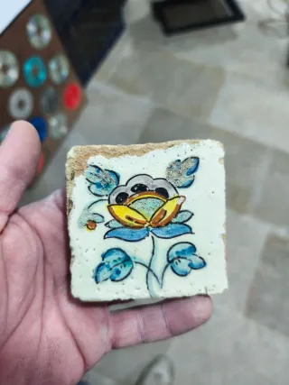 Azulejo antiguo siglo XVIII flor