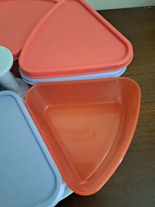 Antipastiera Tupperware triangolare girevole