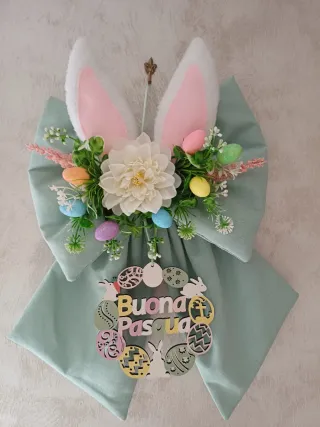 Fuoriporta Pasquale con Orecchie da Coniglio