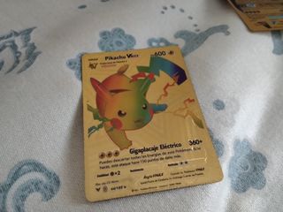 Carta Pokémon Pikachu VMAX Dorada