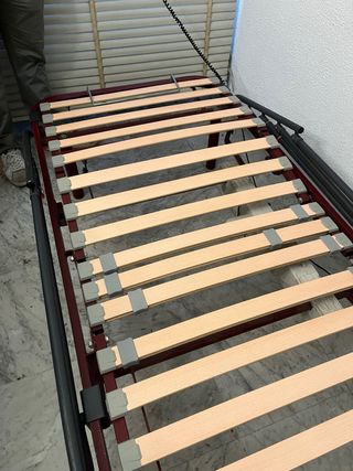 Cama Eléctrica Reclinable con Barandilla
