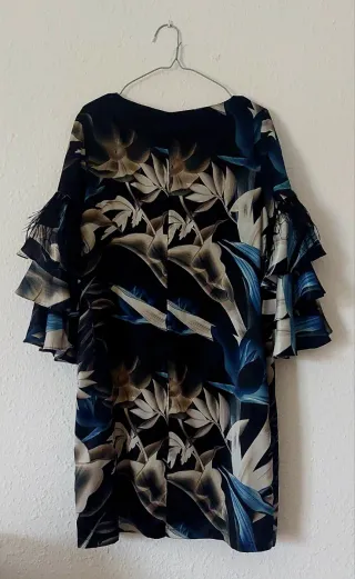 Vestido estampado hojas manga volantes