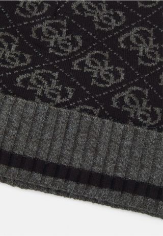 Gorro Guess Negro y Gris Nuevo