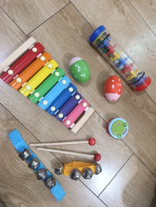 Juguetes musicales de madera