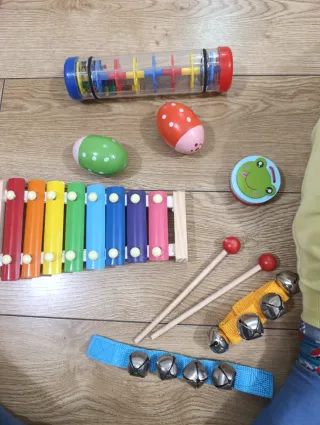 Juguetes musicales de madera