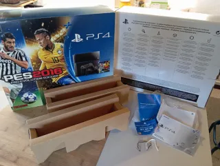 Caja PS4 Edición PES 2016