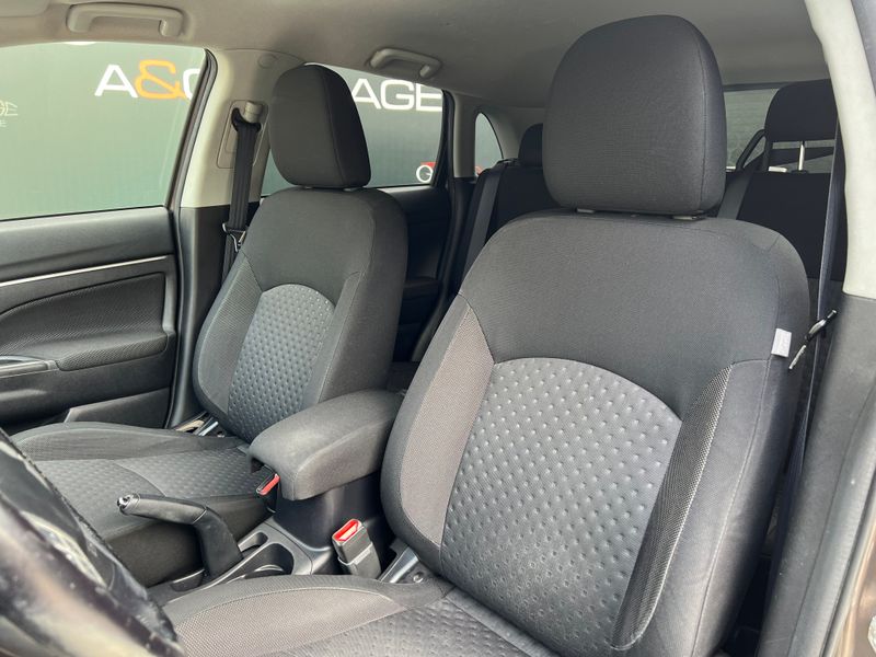 Mitsubishi ASX 2011, foto 23