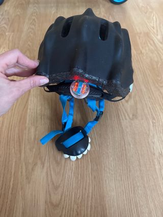 Patinete Oxelo + Casco Dinosaurio