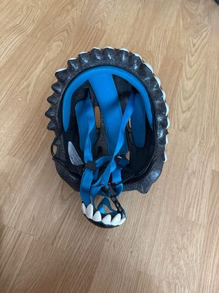 Patinete Oxelo + Casco Dinosaurio