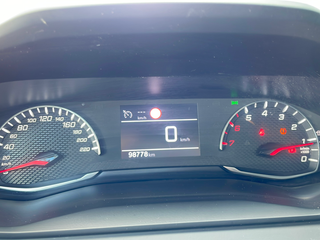 Peugeot 2008 BlueHDi 130 S&S Allure EAT8 96 kW (130 CV)