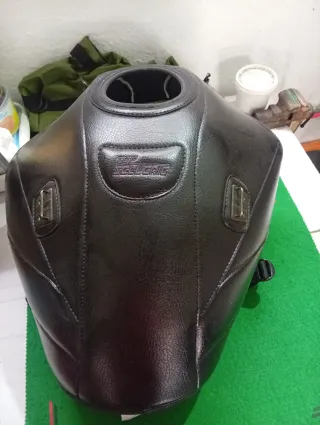 Protector depósito Honda Transalp 650