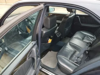 Mercedes-Benz Classe E (214) 1995