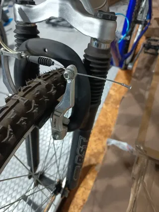 Bicicleta MTB Azul cuadro de aluminio nueva