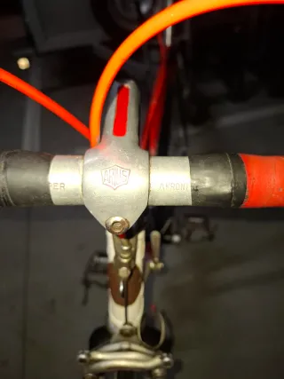 Bicicleta de carretera antigua