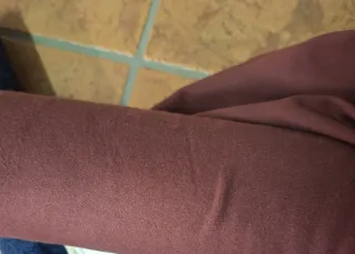 Tessuto vellutino opaco tipo alcantara mattone