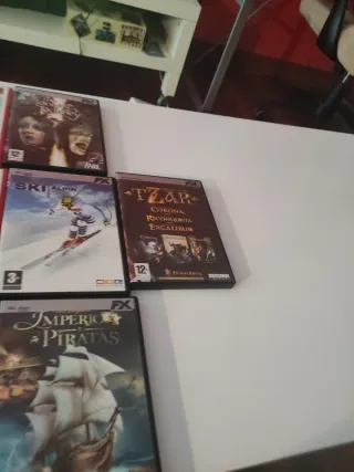 13 Juegos PC DVD TODOS 15 UD 2 EUROS