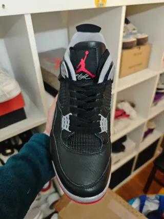 Jordan 4 Bred