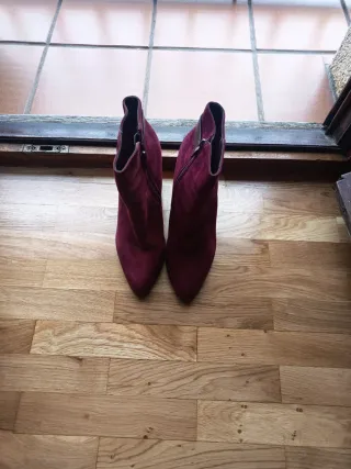 Botas de ante burdeos talla 39