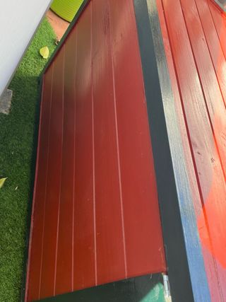 Casa para perros de madera