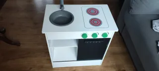 Cocina de madera para niñas