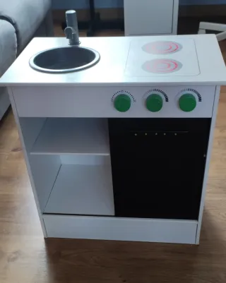 Cocina de madera para niñas