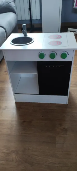 Cocina de madera para niñas