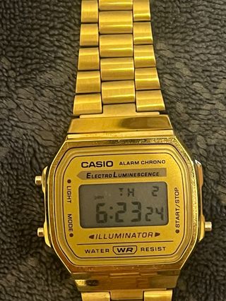 Reloj Casio Dorado Digital