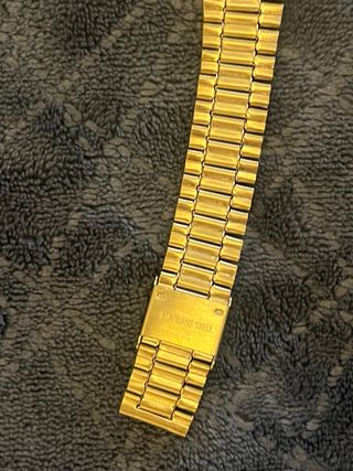 Reloj Casio Dorado Digital