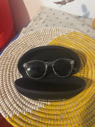 Gafas de sol montura transparente