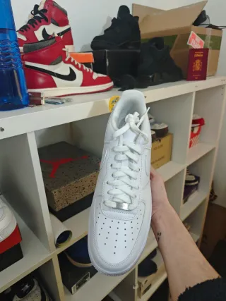 Nike Air Force 1 Triple White