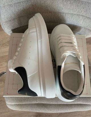 Alexander McQueen Zapatillas Blancas y Negras