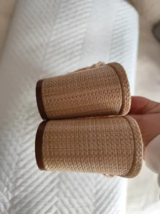 Zuecos beige de rafia