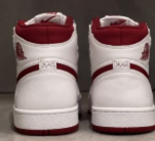Air Jordan 1 Retro High Rojo Blanco