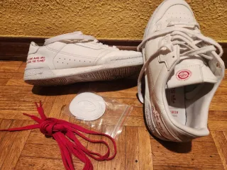 Zapatillas Adidas Continental Blancas