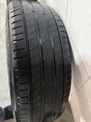 Neumático 215/65 R16