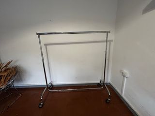 Burro perchero metálico plateado