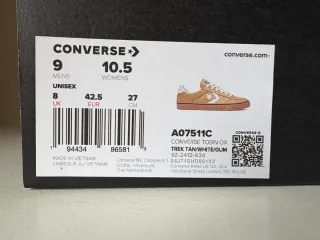 Zapatillas Converse Marrones y Blancas