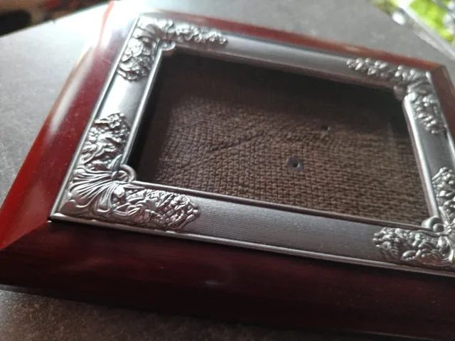 Marco fotos caoba y plateado decorado