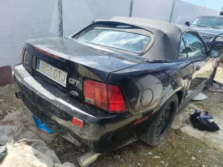 Ford Mustang 1999
