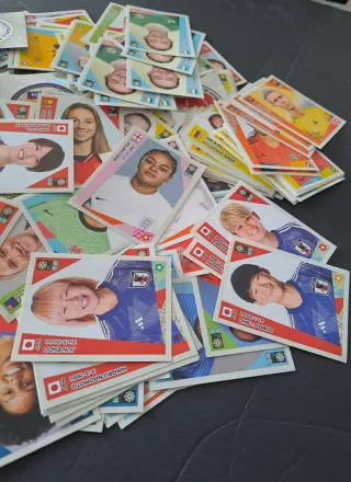 320 Cromos Mundial Femenino 2023