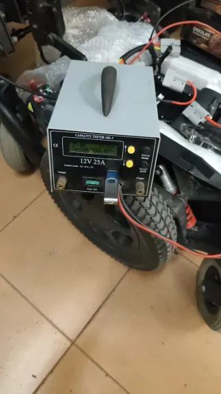 Reparamos sillas de ruedas en general.