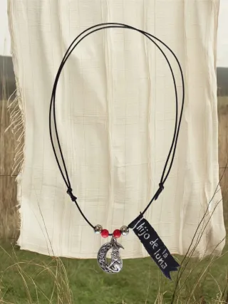 Collar lobo "hijo de la luna"