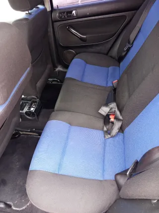 Volkswagen Golf 2000