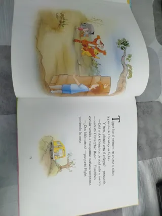 Winnie the Pooh va al colegio (Mis cuentos de W...