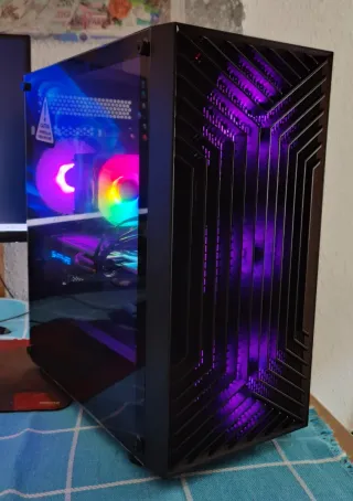 PC Gaming Intel Xeon 32GB RAM RX 580 NVMe