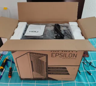 PC Gaming Intel Xeon 32GB RAM RX 580 NVMe