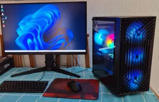 PC Gaming Intel Xeon 32GB RAM RX 580 NVMe