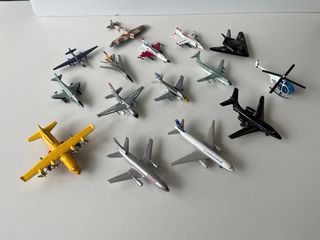 Lote de Aviones de Juguete